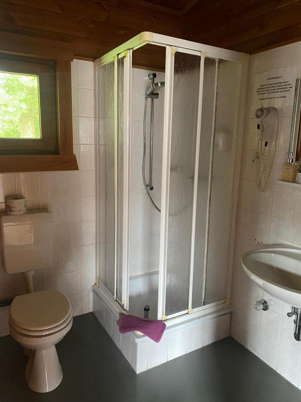 Abb Sportcenter Gaensefurth, Doppelzimmer Ohne Kueche, Standard Doppelzimmer Mit Kueche Hecklingen  Екстериор снимка